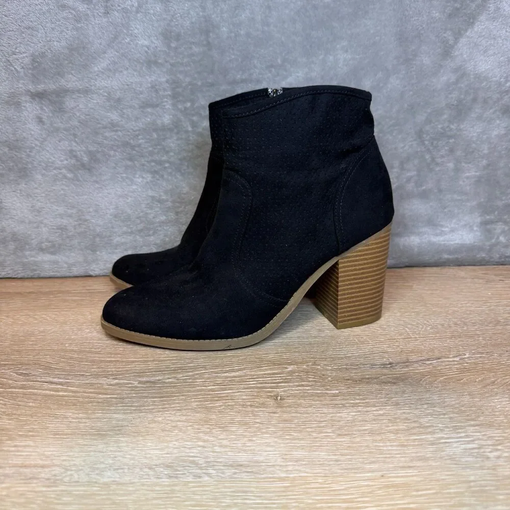 American Rag Women's Adrien Black Almond Toe Heel Booties Boots Chic Size 9